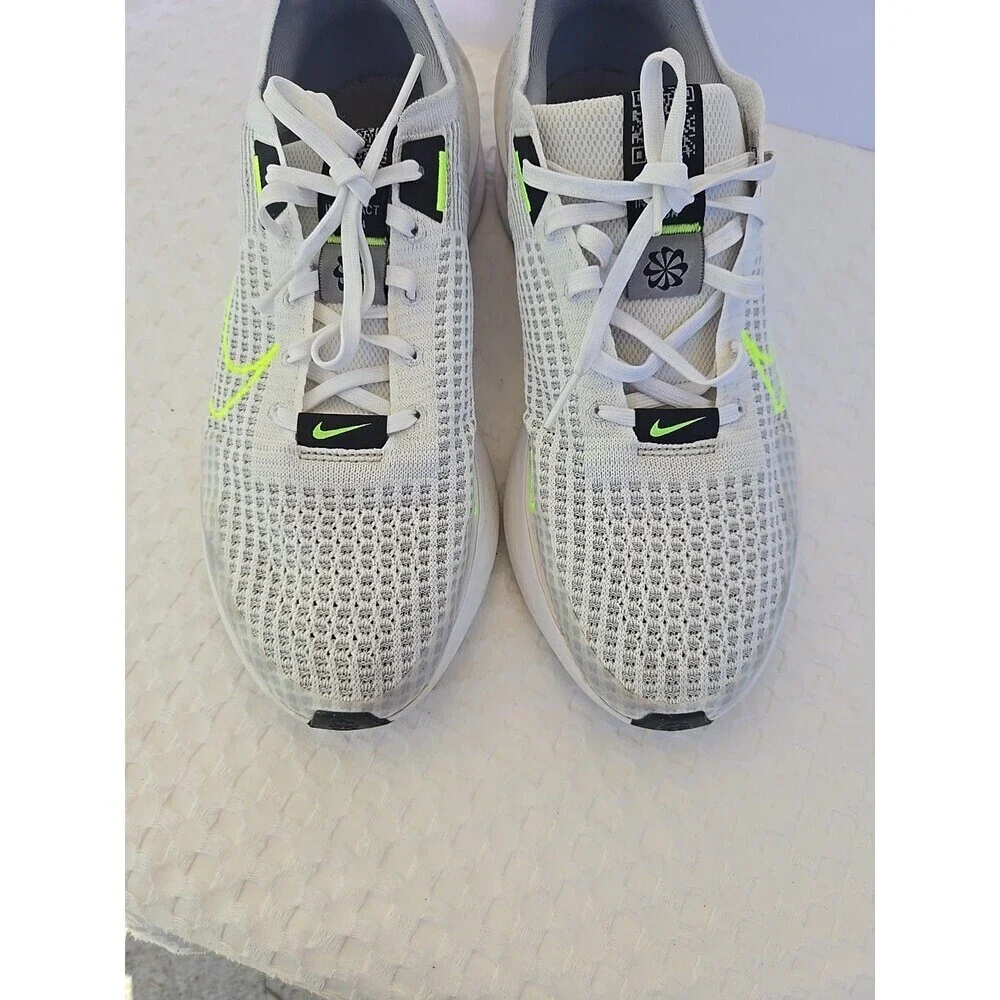 Nike Interact Run White Wolf Grey Black Volt Mens Size 11.5